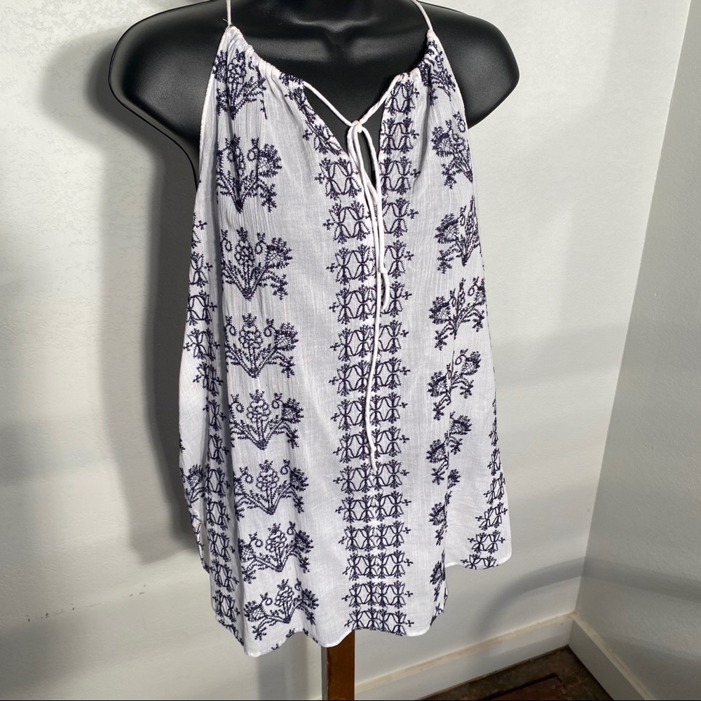 Embroidered tank. - 604